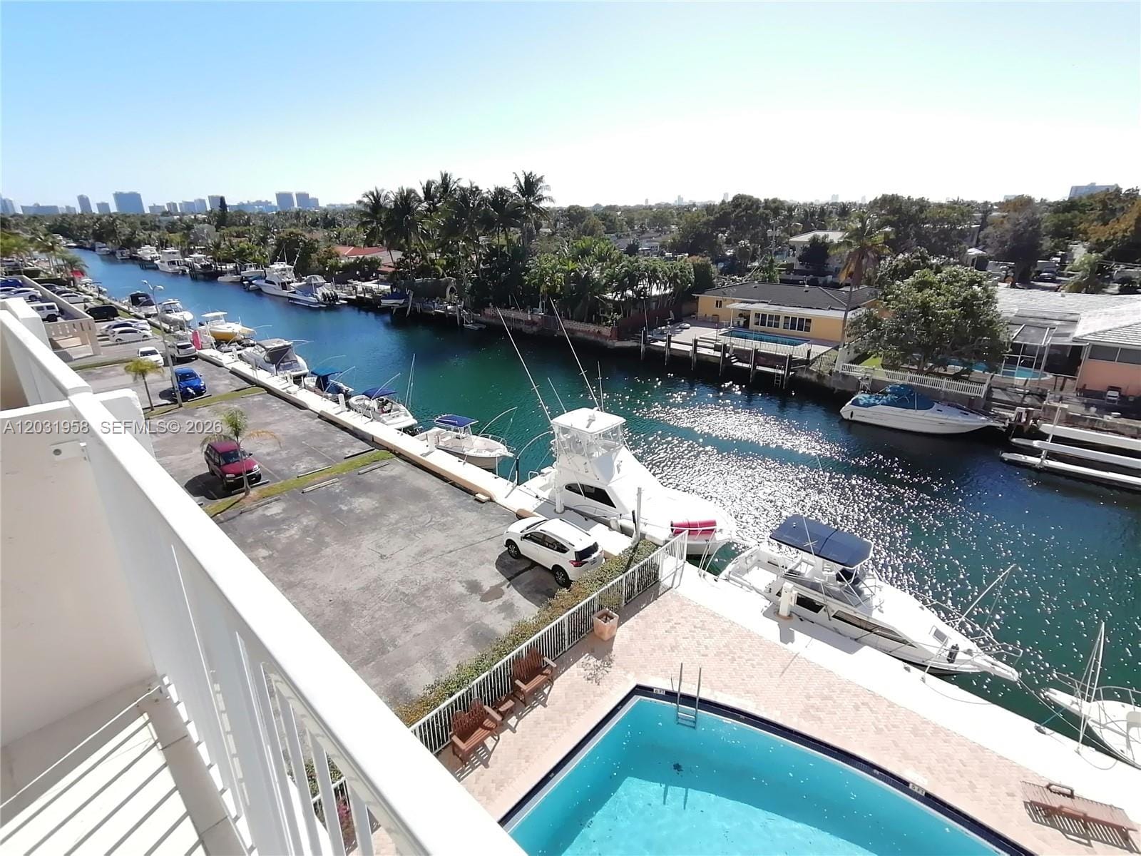 2020 NE 135th Street 506, North Miami, FL 33181 photo 2