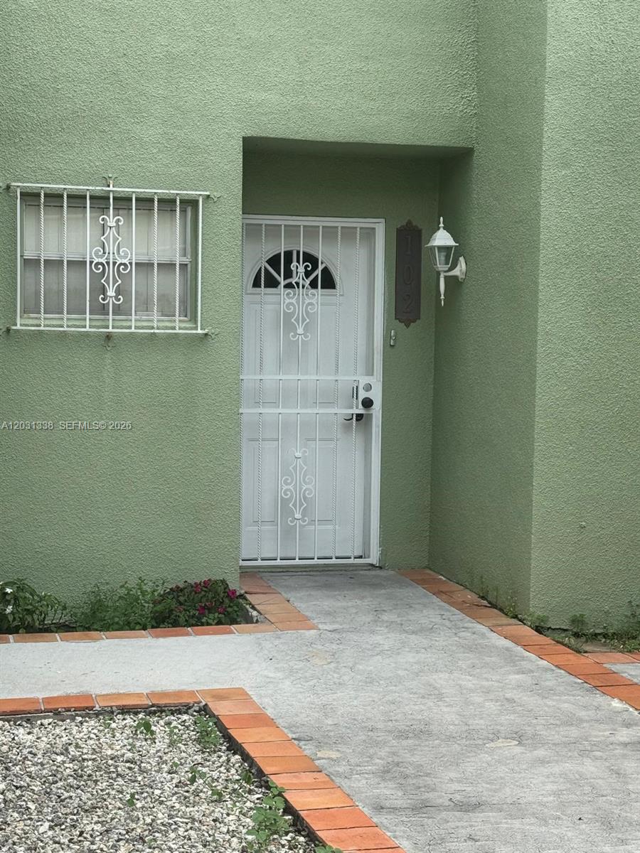 11173 NW 7th Street 10218, Miami, FL 33172, Miami