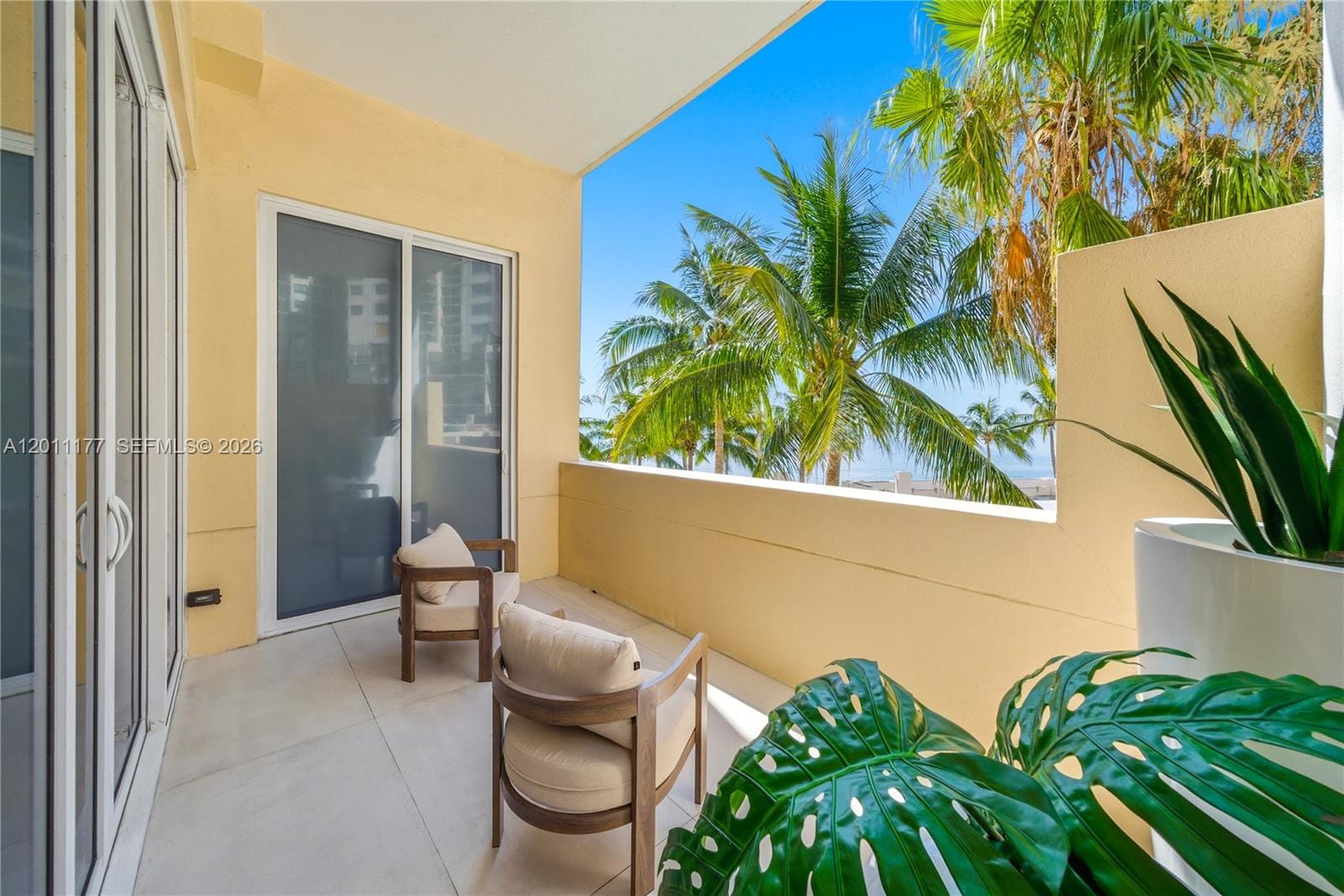 808 Brickell Key Drive 408 — photo 2