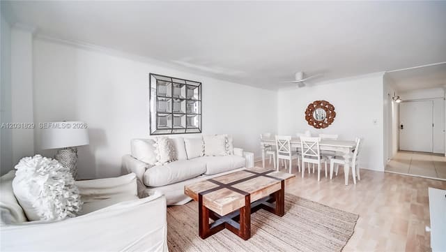 2401 Collins Avenue 904, Miami Beach, FL 33140