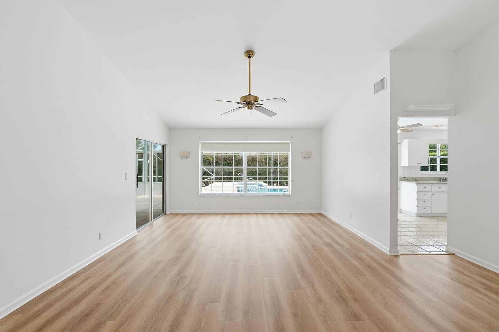 9205 SE Woods End Place — photo 8