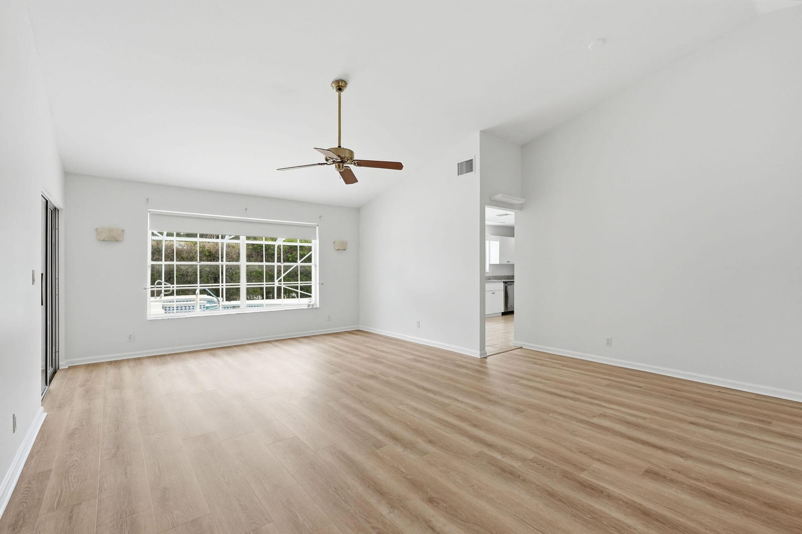 9205 SE Woods End Place — photo 9