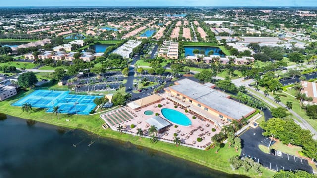15364 Lakes Of Delray Boulevard 45, Delray Beach, FL 33484