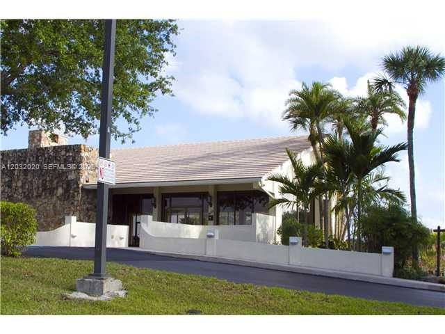 7956 Camino Circle A4, Miami, FL 33143, Miami