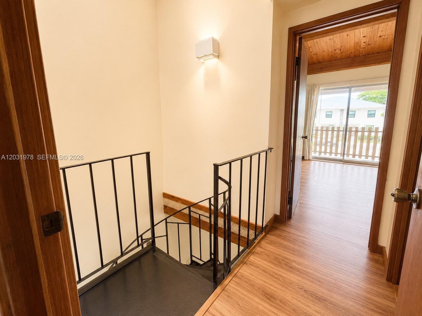 3719 Riverside Drive — photo 12