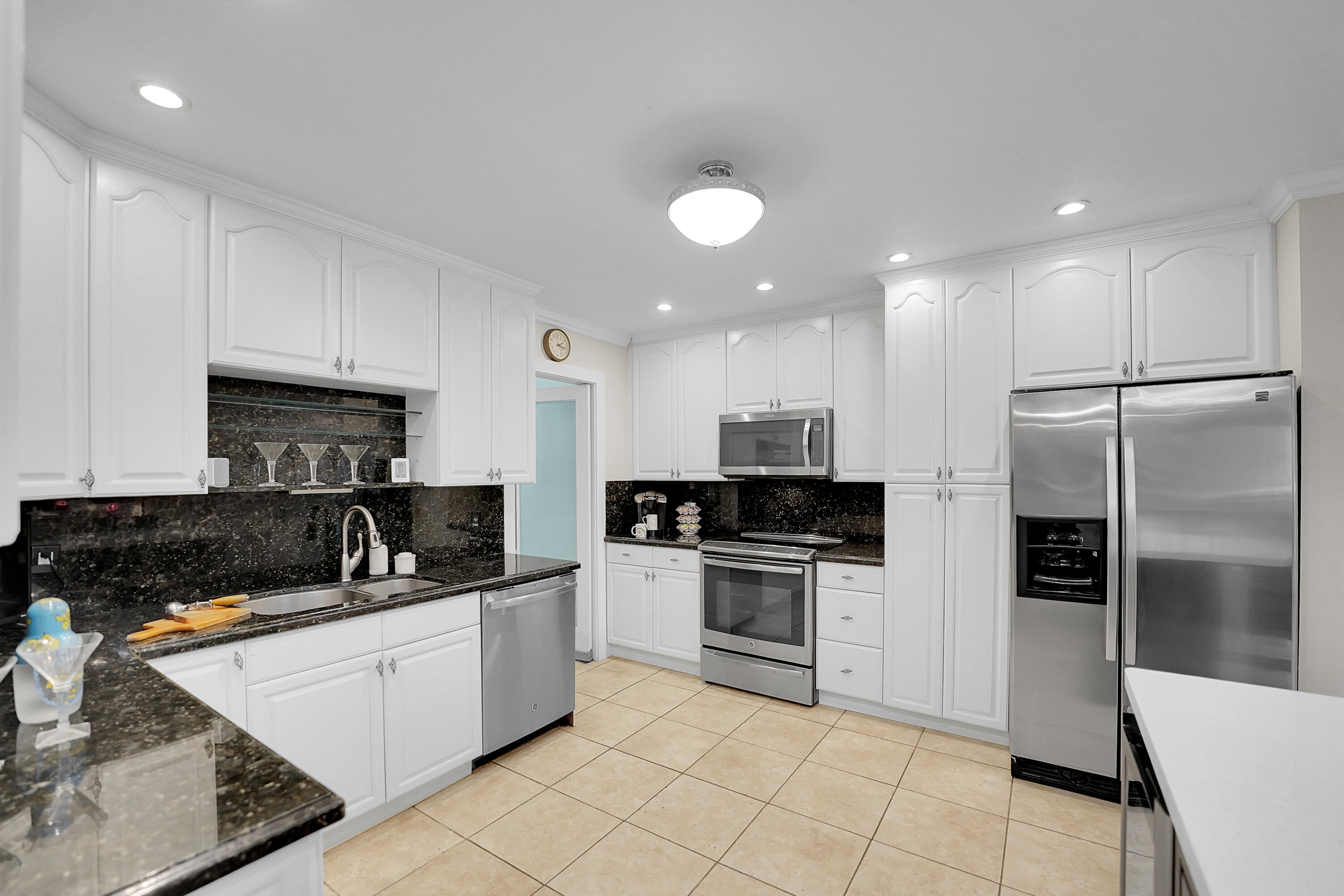1019 E Cypress Drive, Pompano Beach, FL 33069 photo 16