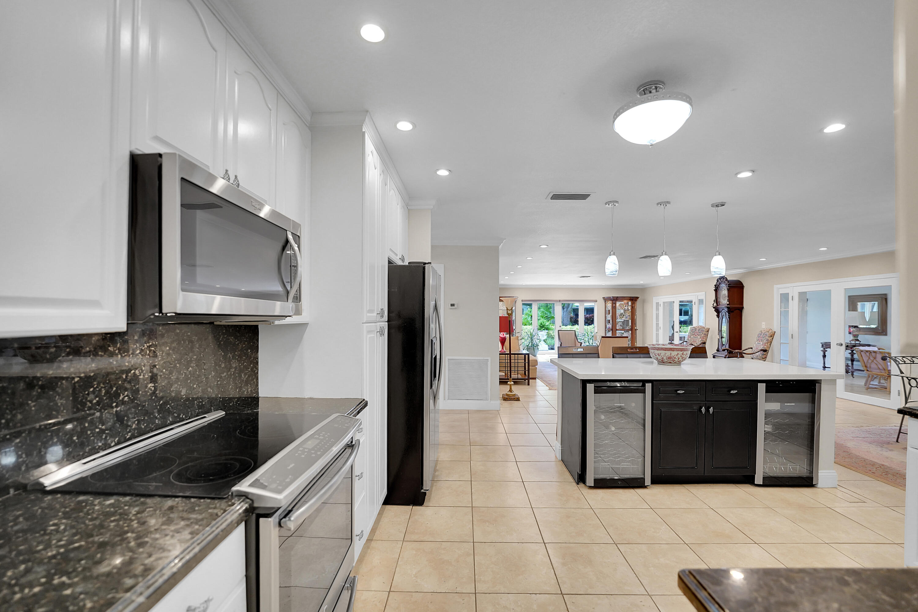 1019 E Cypress Drive, Pompano Beach, FL 33069 photo 18
