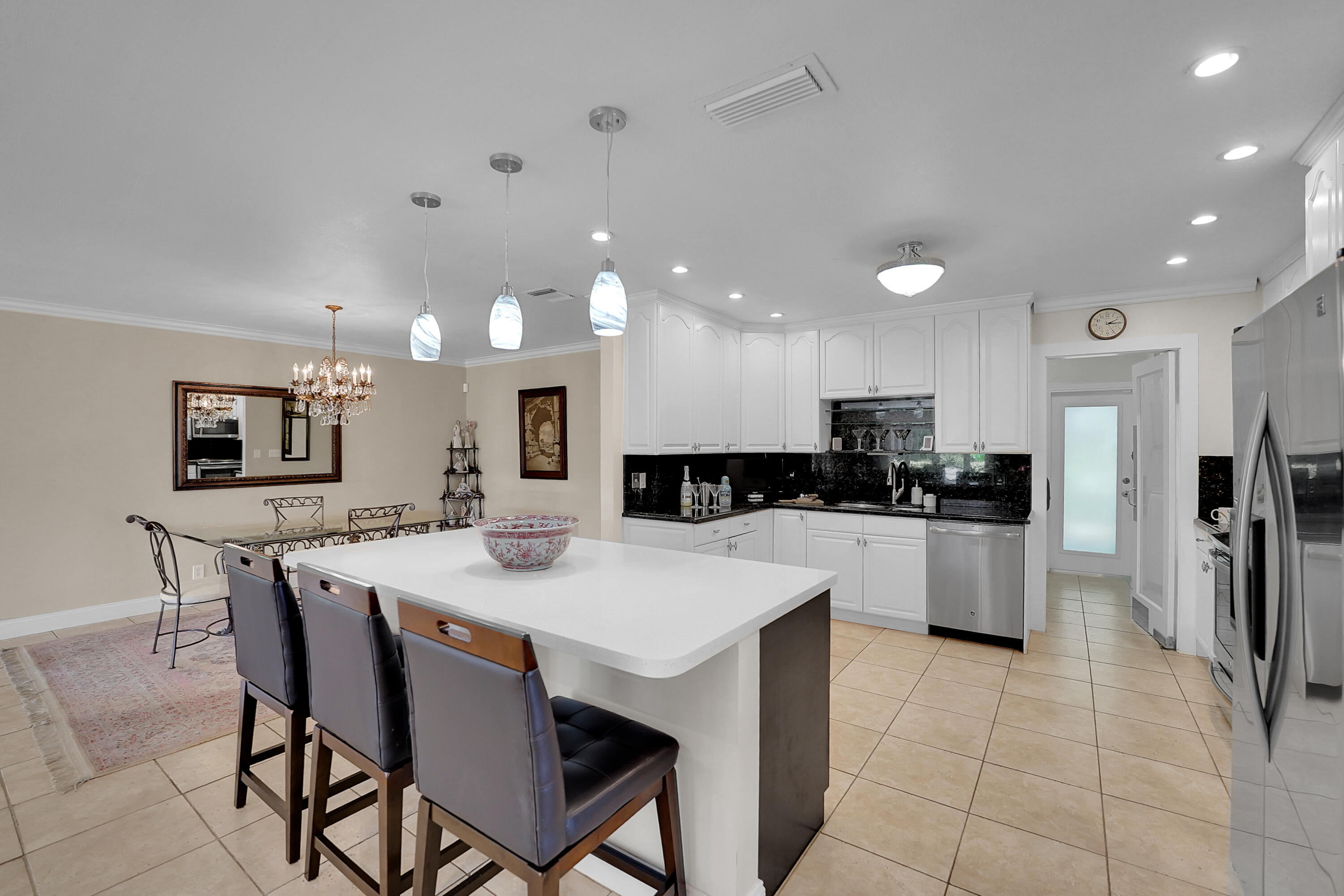 1019 E Cypress Drive, Pompano Beach, FL 33069 photo 8