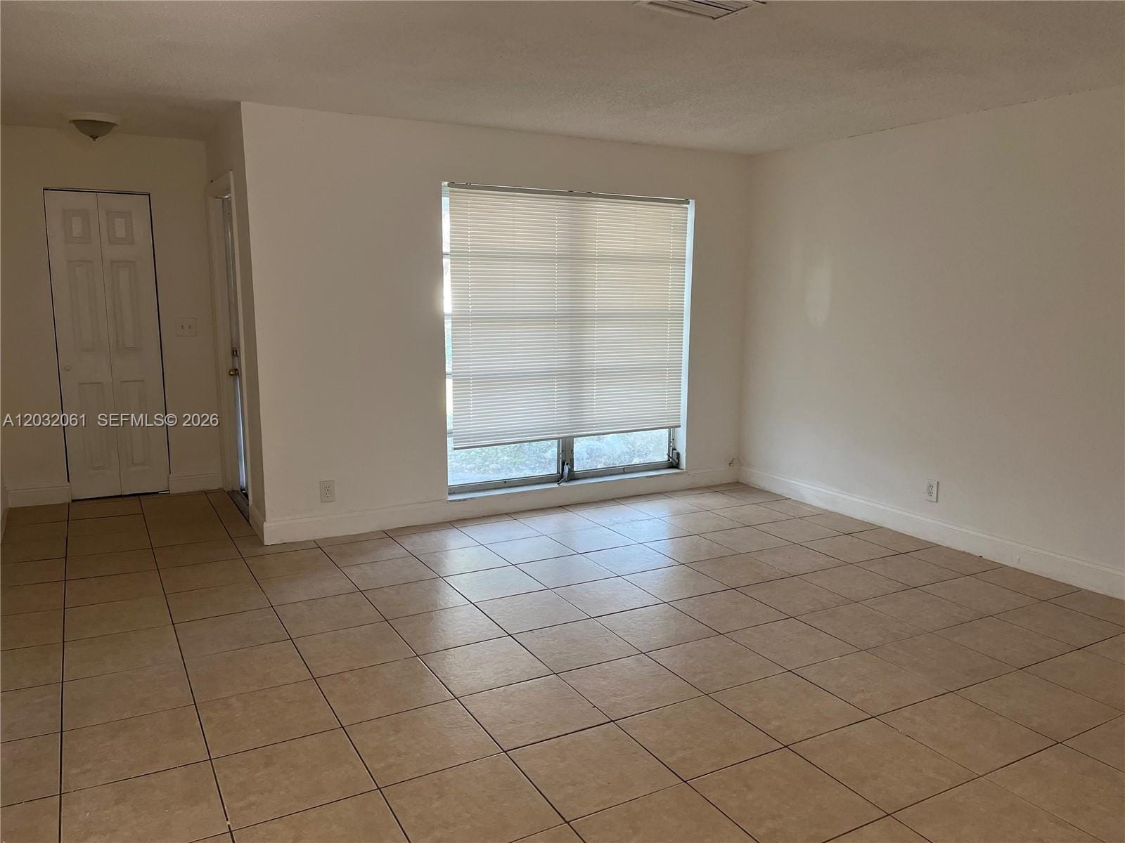 5894 NW 20th Street 5894 — photo 2