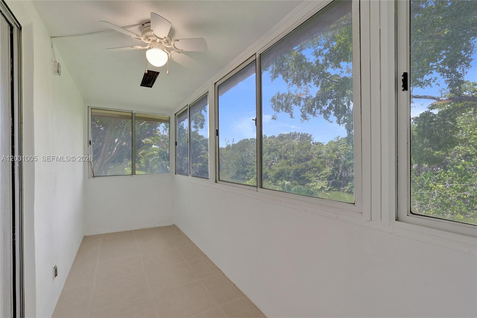 47 Camden B — photo 10