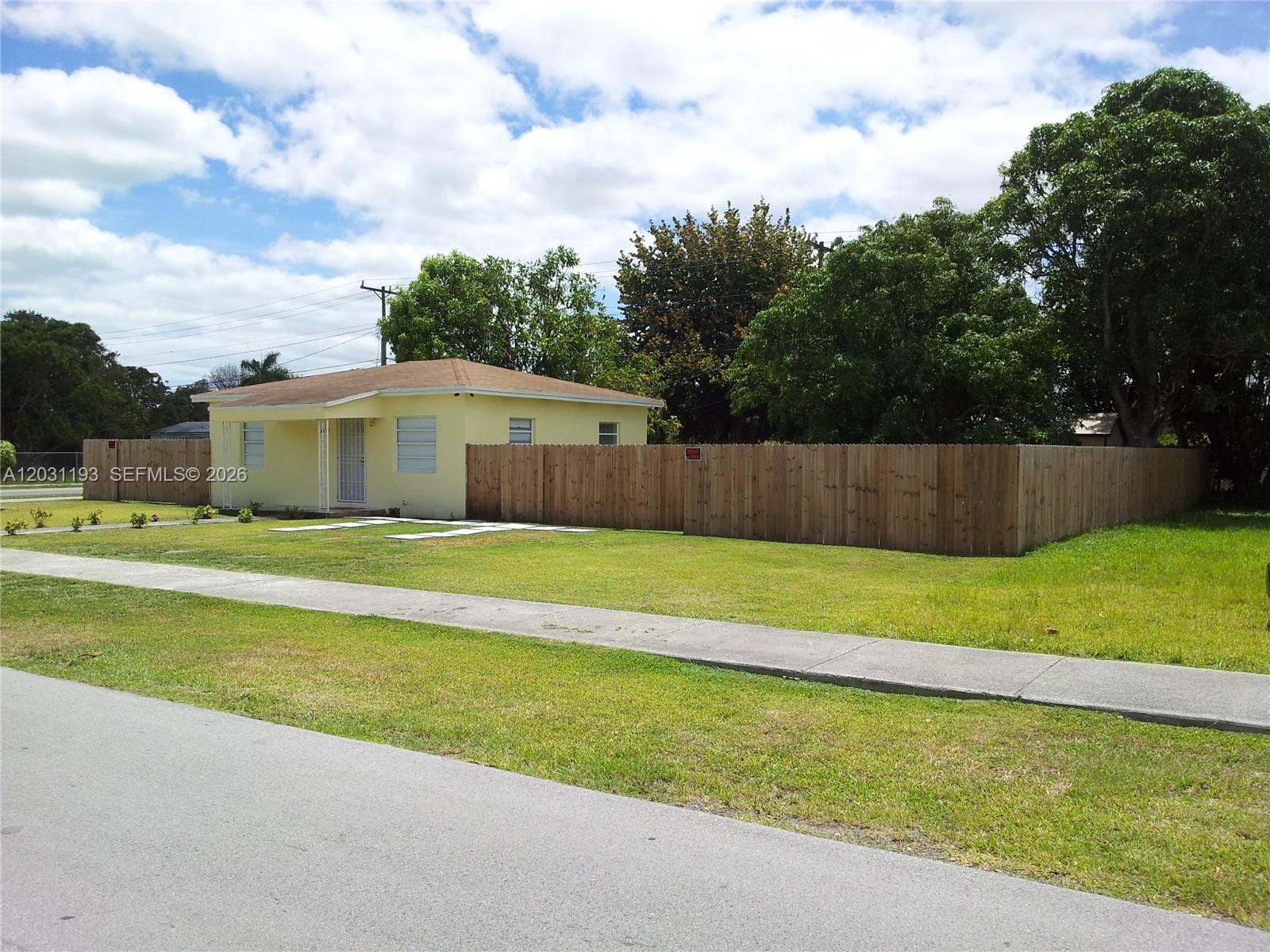 10100 SW 171st Street, Miami, FL 33157, Miami