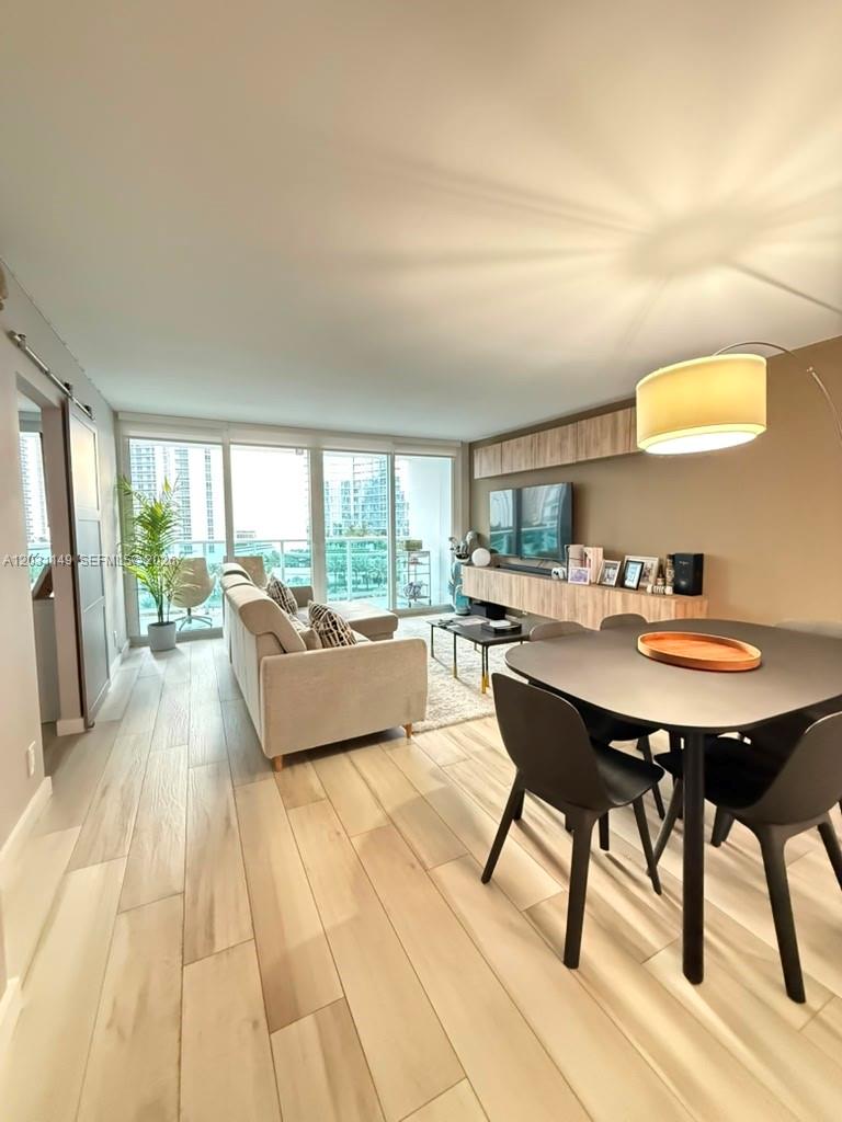 100 Bayview Drive 912, Sunny Isles Beach, FL 33160, Sunny Isles Beach