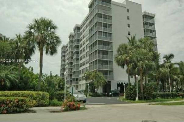 150 Ocean Lane Drive 4B, Key Biscayne, FL 33149