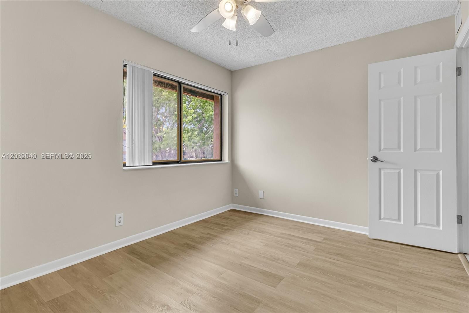 96 Wimbledon Lake Drive — photo 12