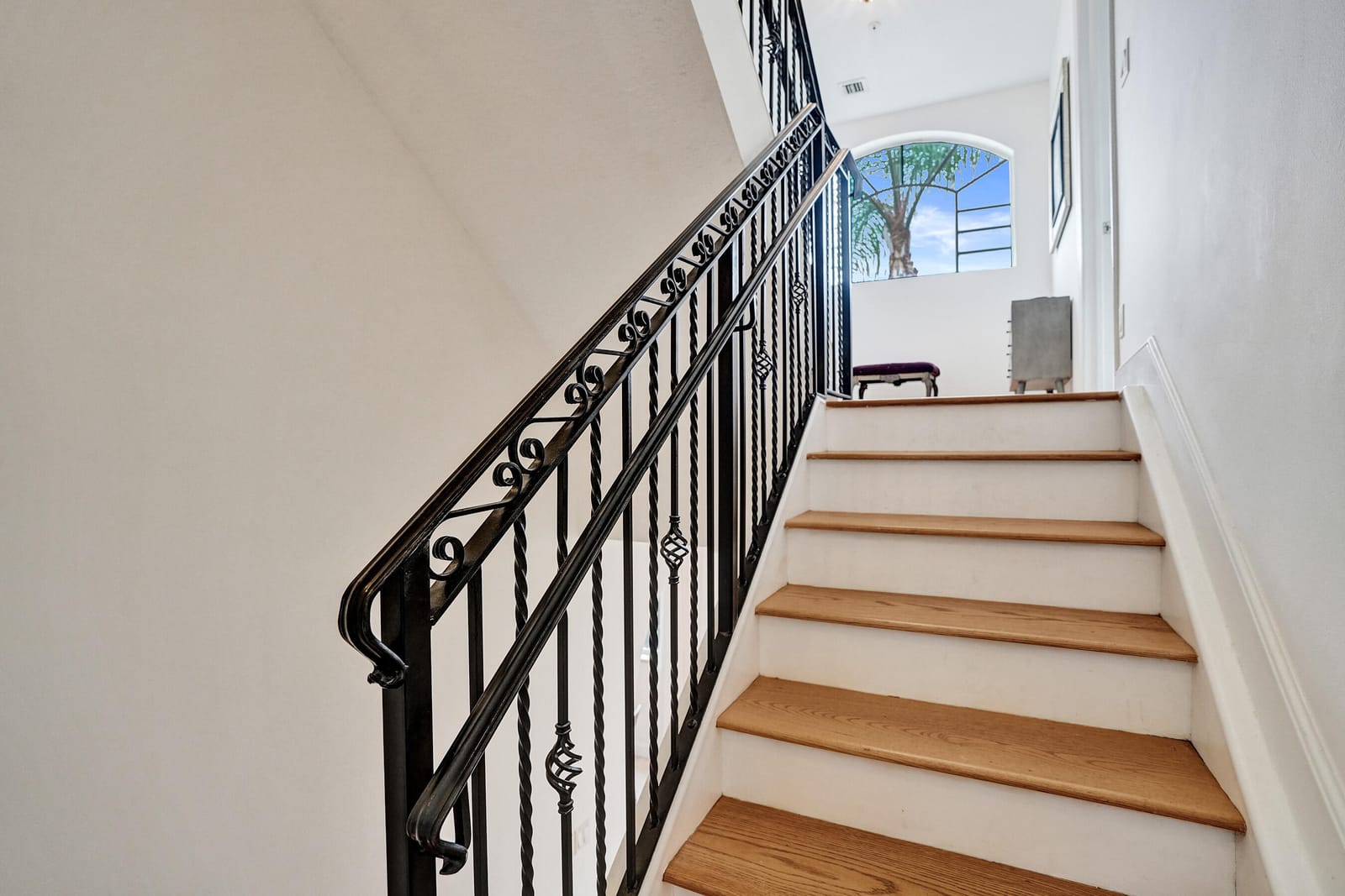 2610 NE 11th Court — photo 11