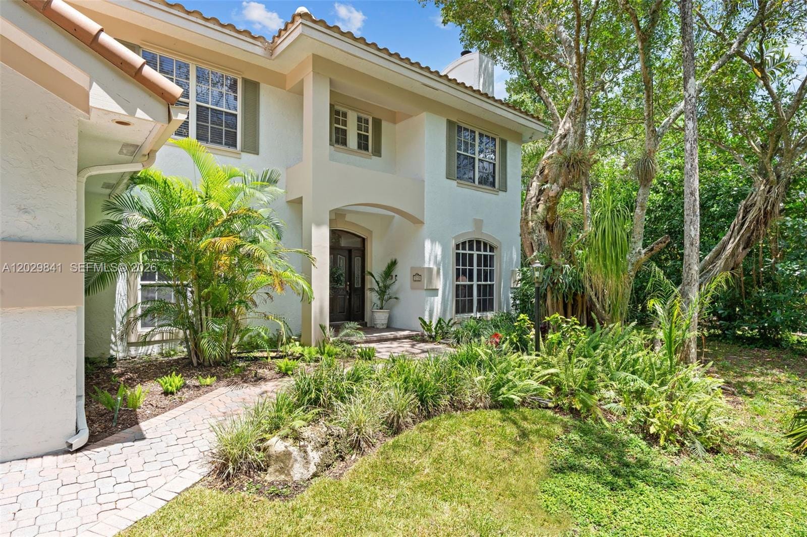 3755 Lancewood Drive — photo 2