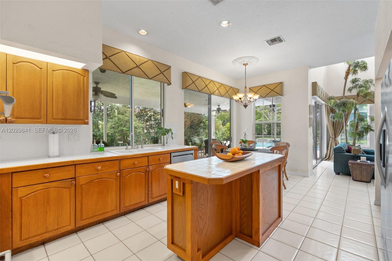 3755 Lancewood Drive — photo 8
