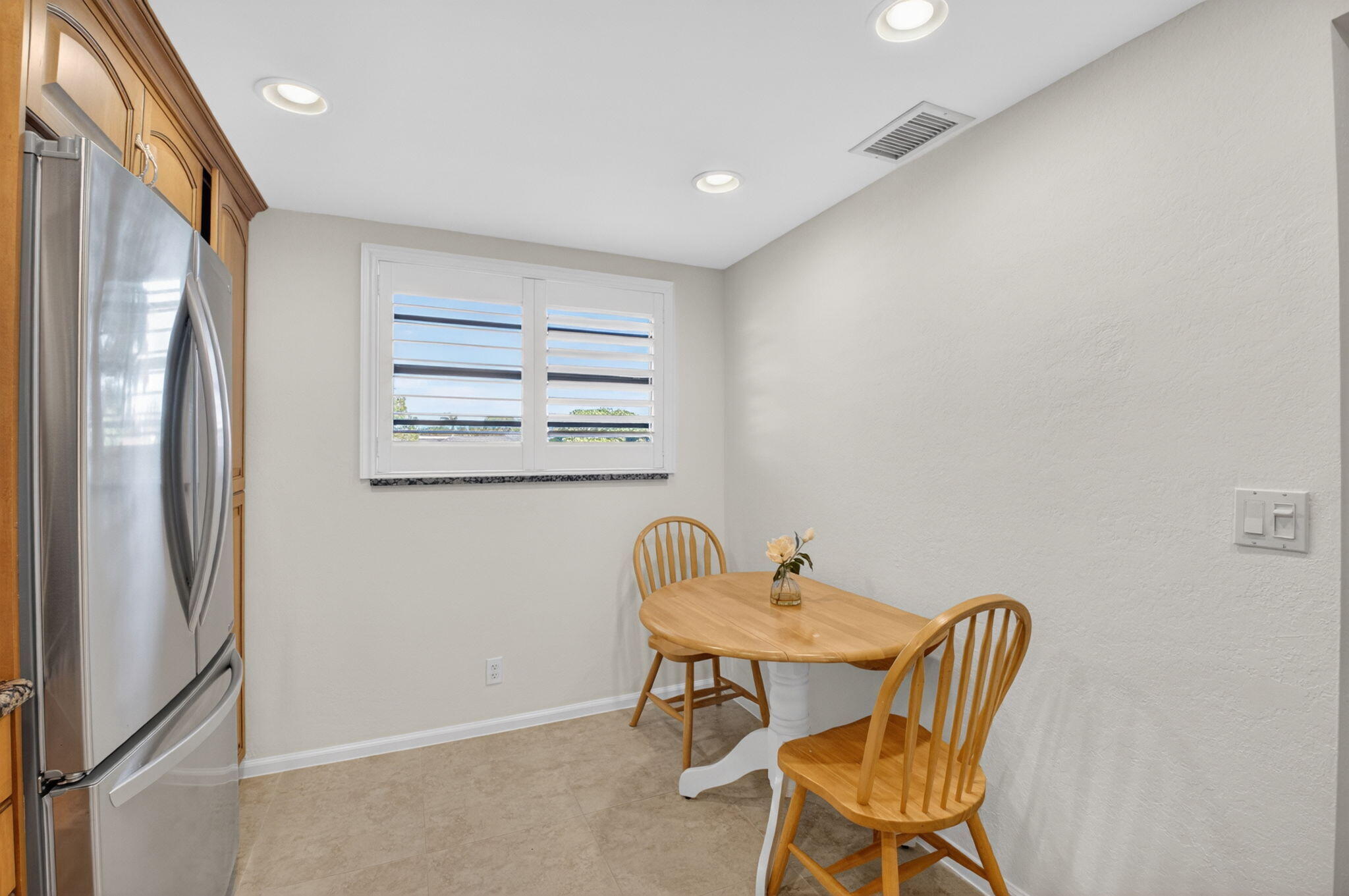 555 Banyan Tree Lane 307 — photo 10