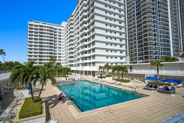 4747 Collins Avenue 510, sold in Mimosa Condo, Miami Beach, FL