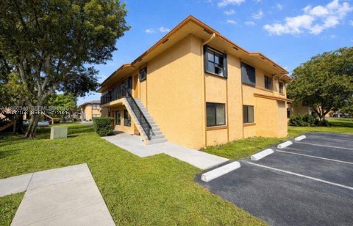 2530 W 67th Place 1229, Hialeah, FL 33016, Hialeah