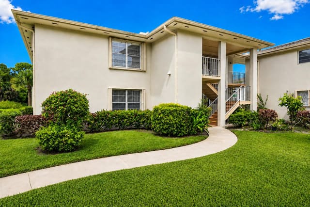 1 Lake Vista Trail 207, Vista St Lucie Buildings, Port St. Lucie, FL