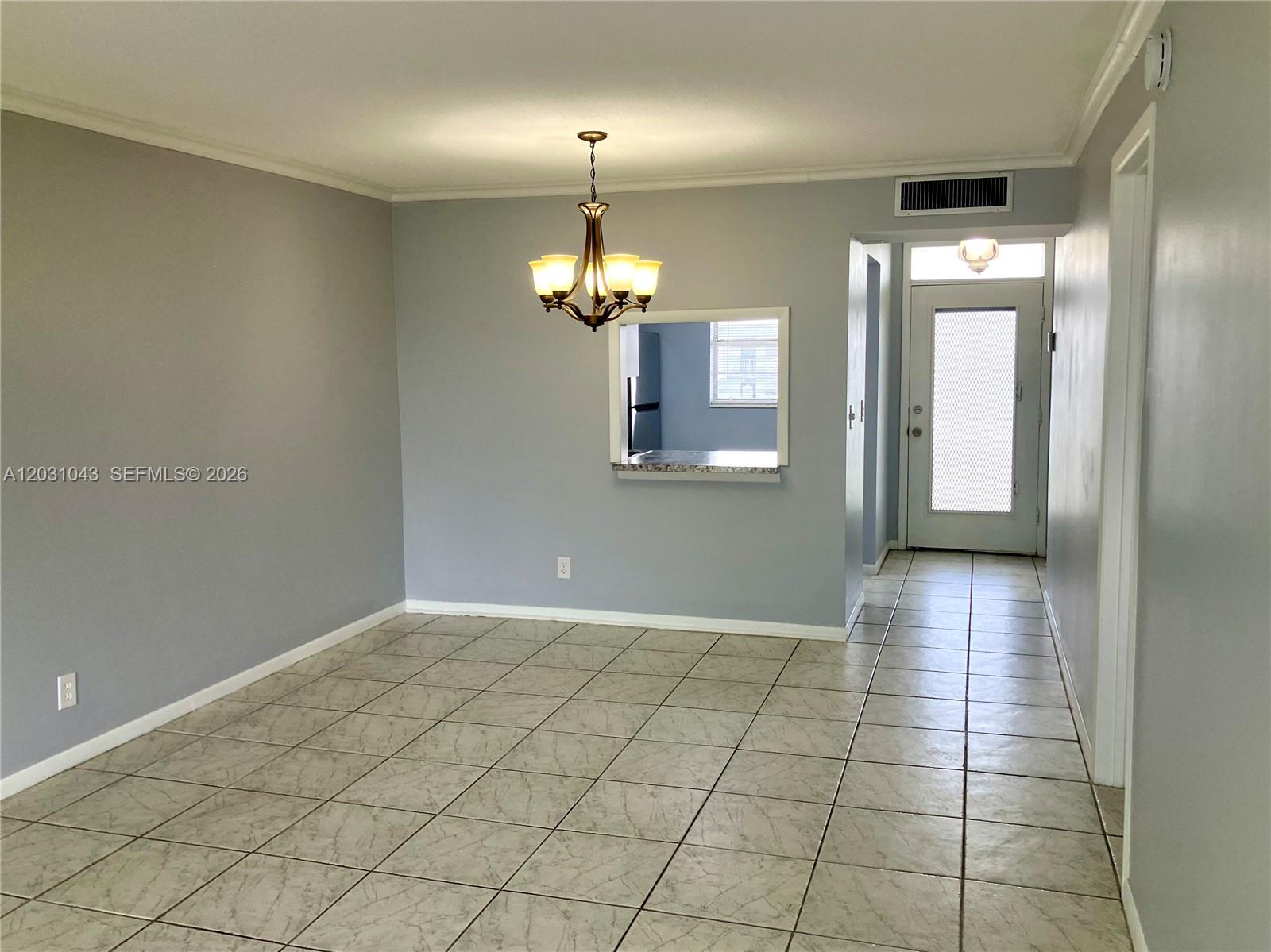 2801 NW 47th Terrace 403B — photo 2