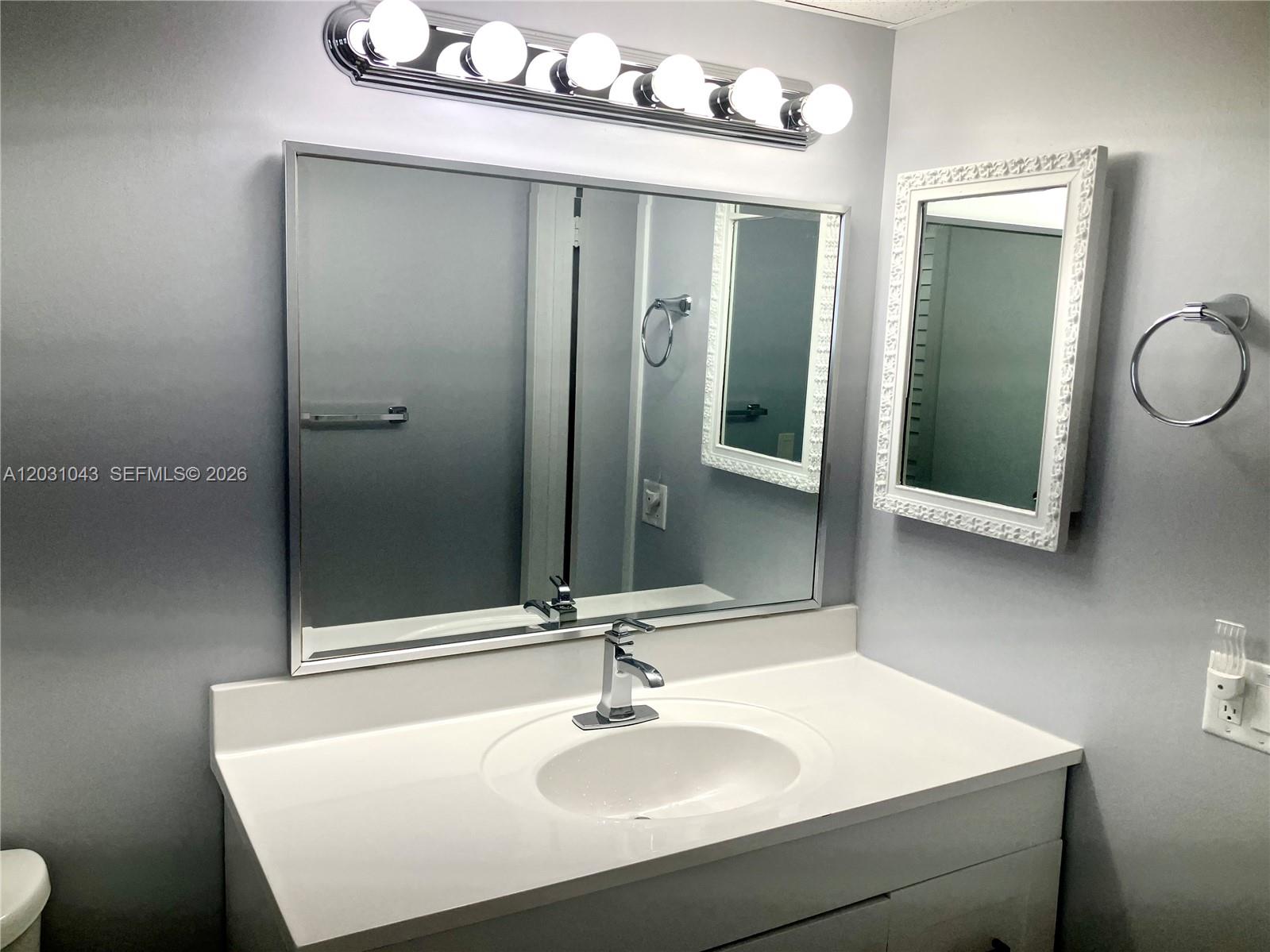 2801 NW 47th Terrace 403B, Lauderdale Lakes, FL 33313 photo 15