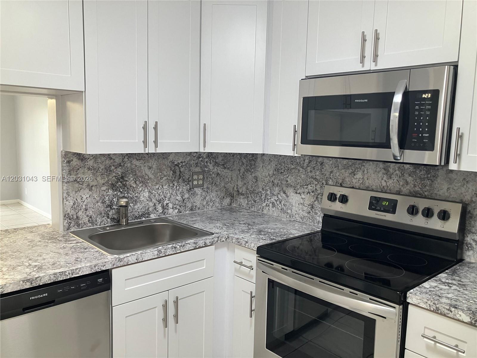 2801 NW 47th Terrace 403B, Lauderdale Lakes, FL 33313 photo 25