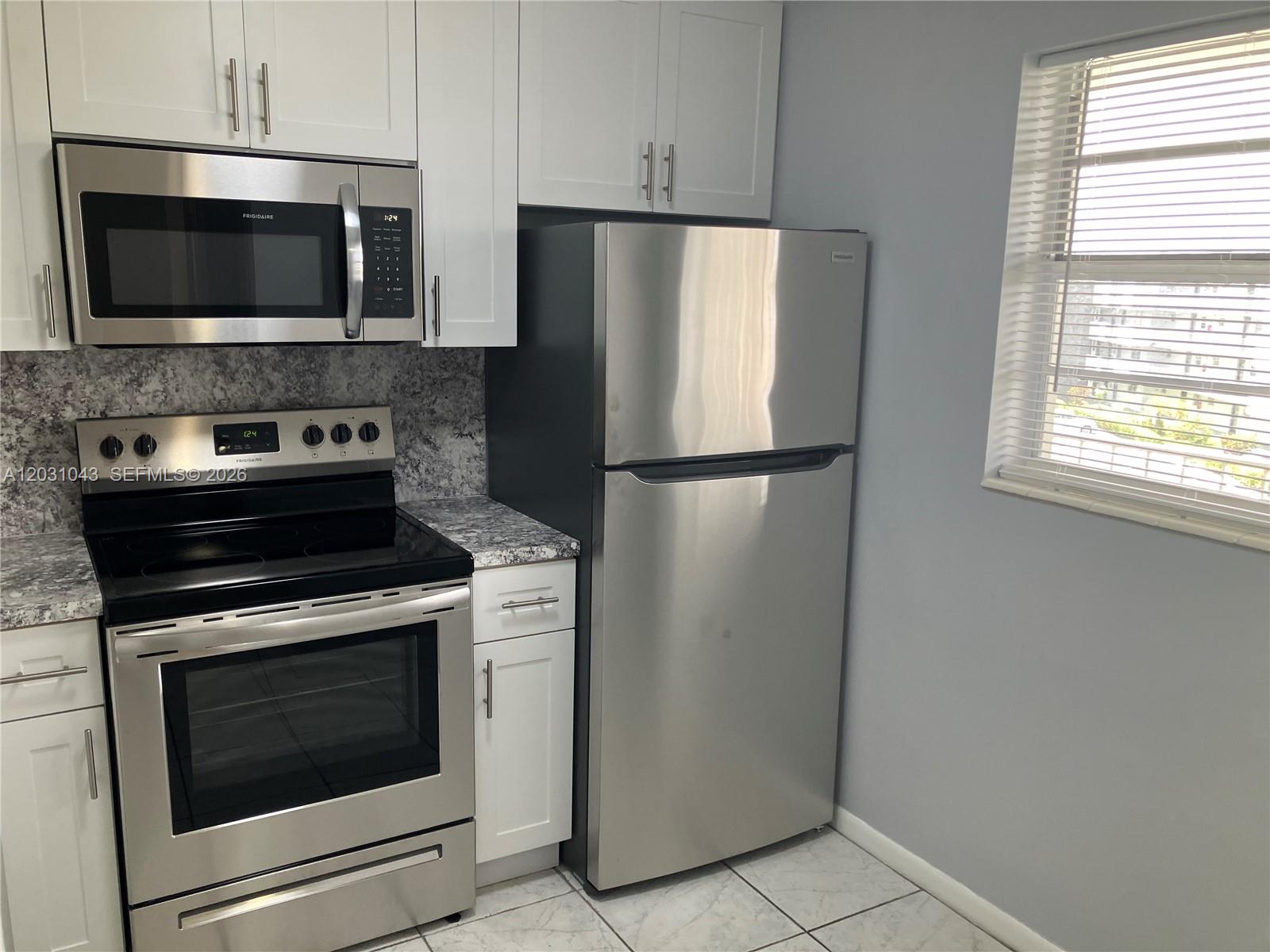 2801 NW 47th Terrace 403B — photo 6