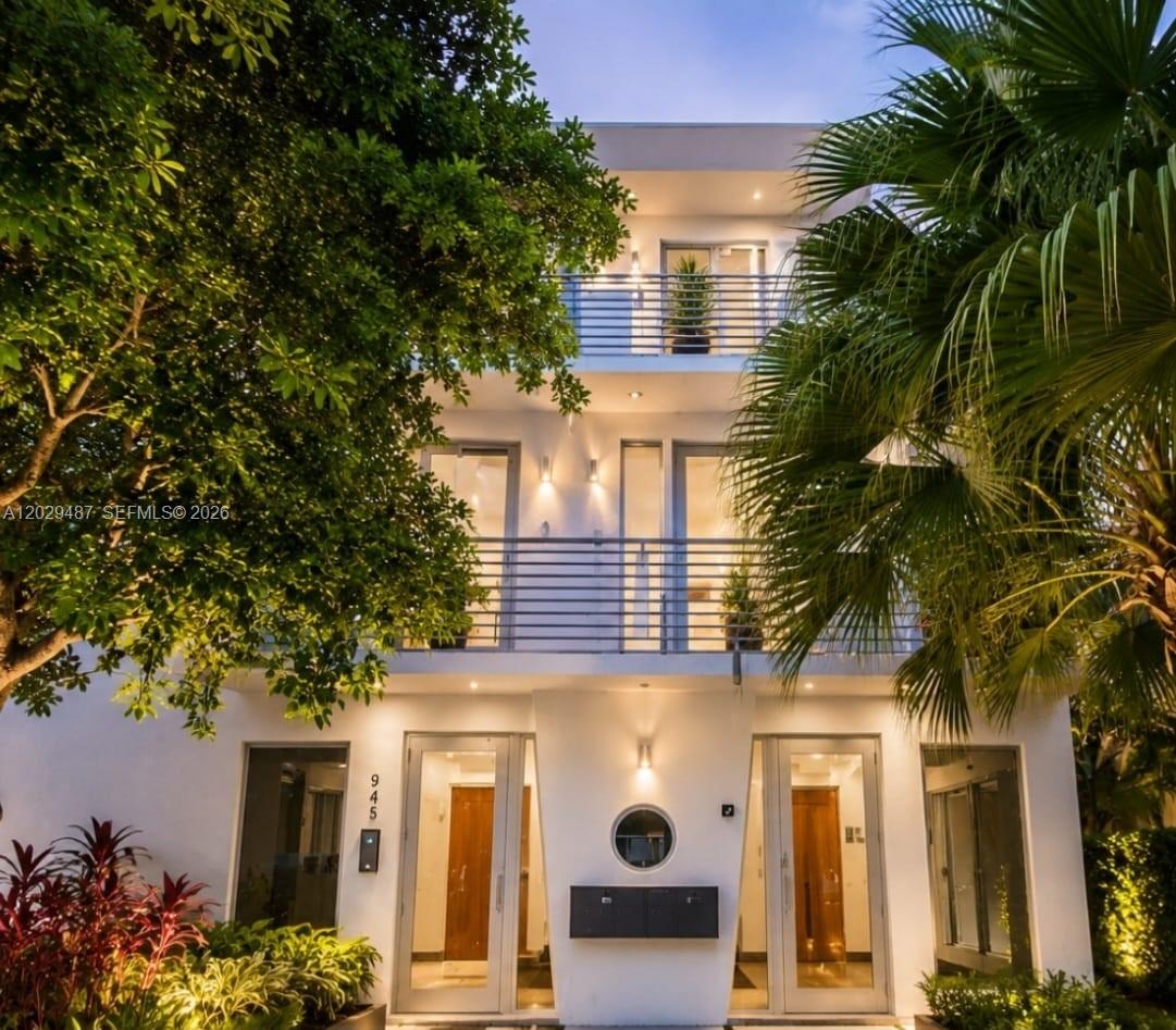 945 Michigan Avenue 5, Miami Beach, FL 33139, Miami Beach