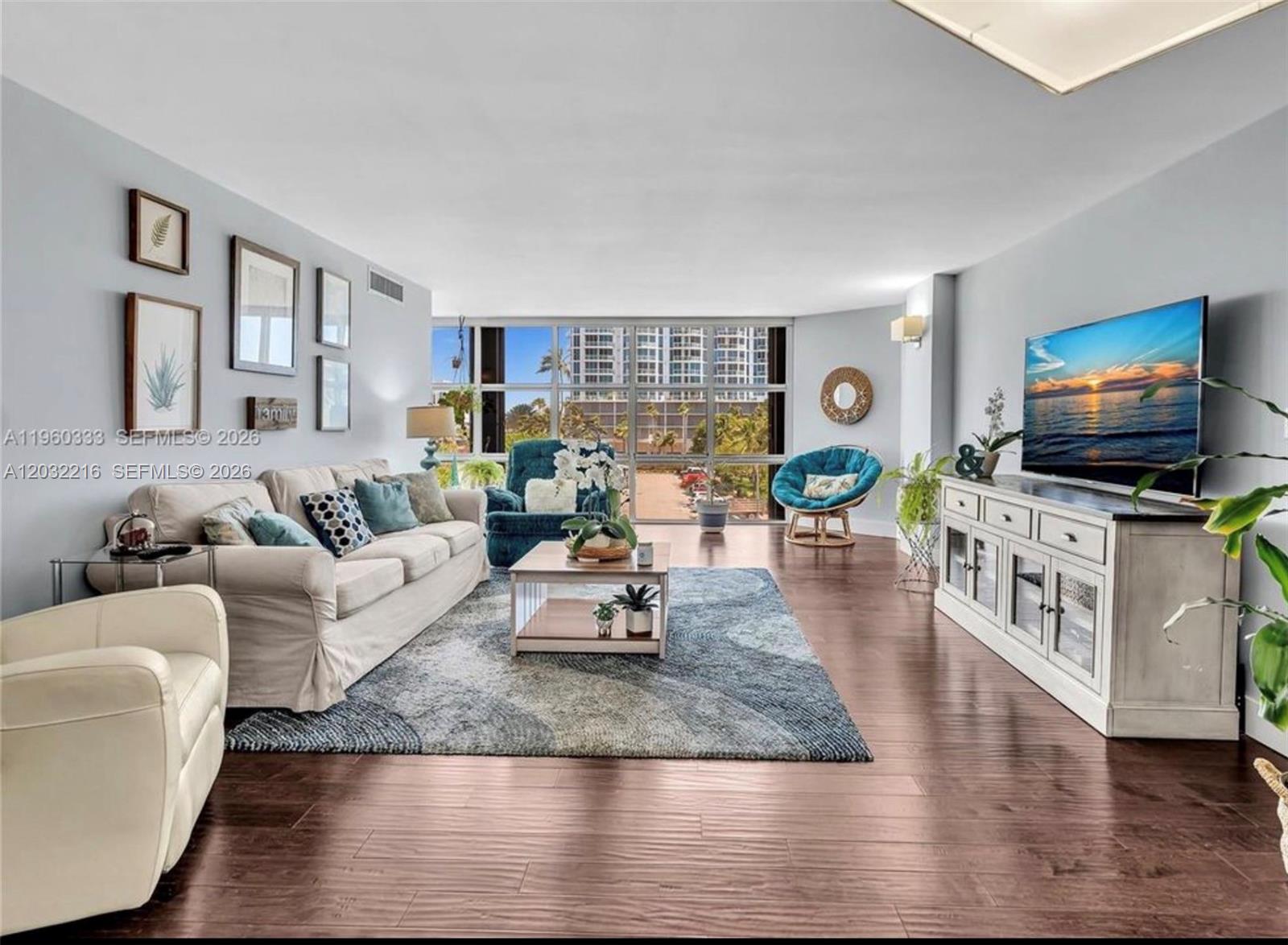 6423 Collins Avenue 409, Miami Beach, FL 33141, Miami Beach