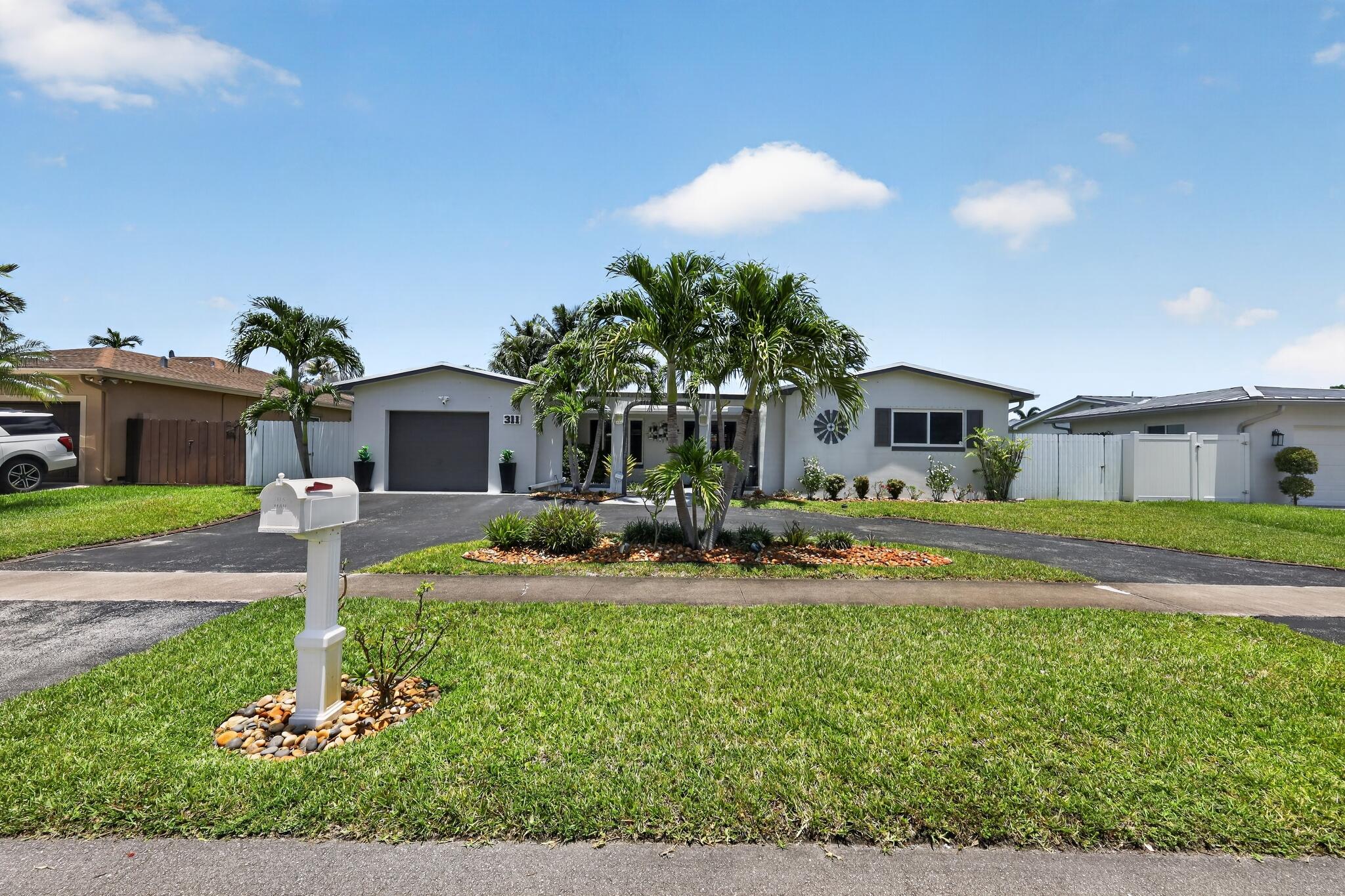 311 NW 93rd Terrace, Pembroke Pines, FL 33024, Pembroke Pines