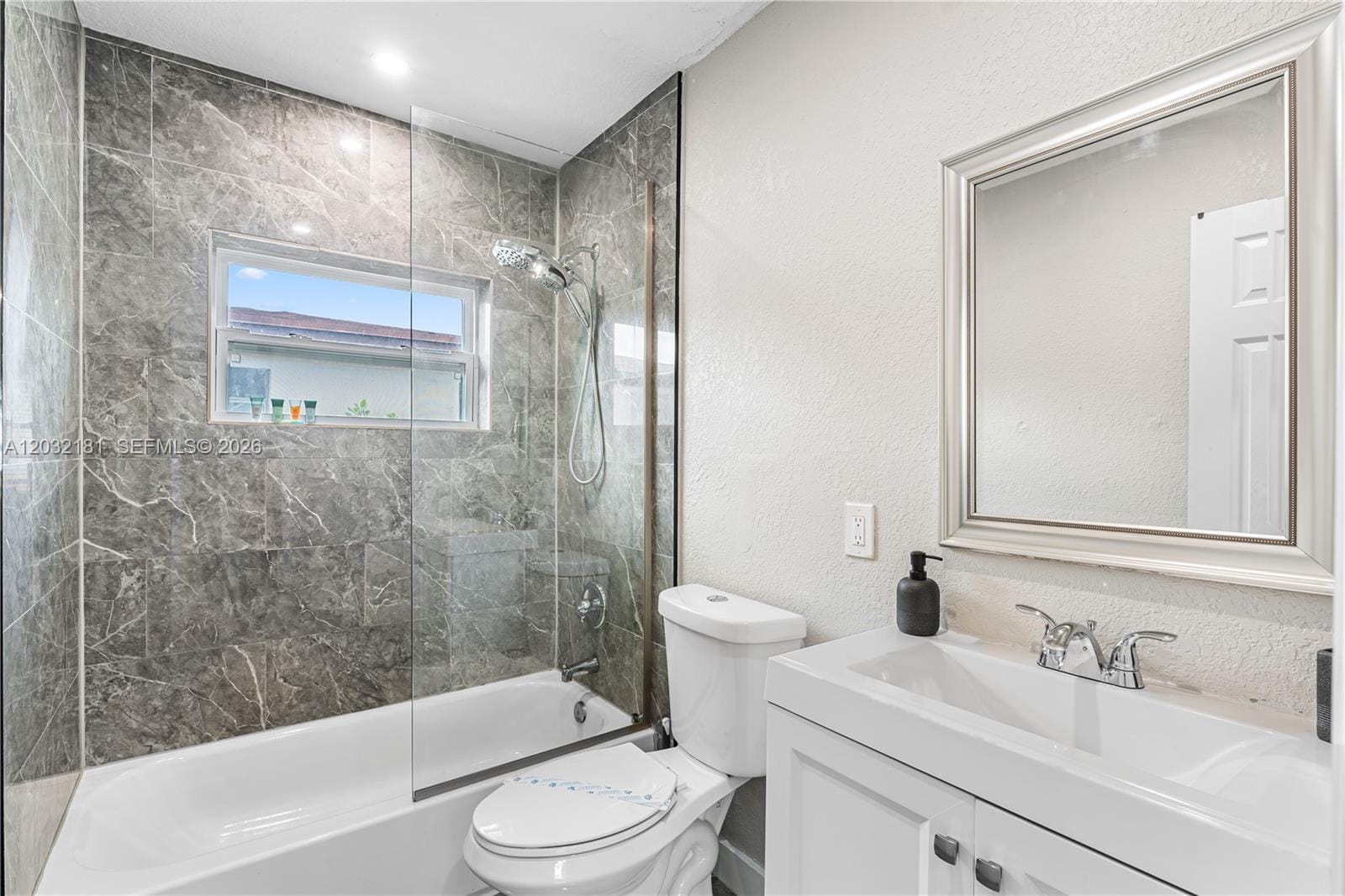 1521 NE 118th Terrace 1 — photo 10