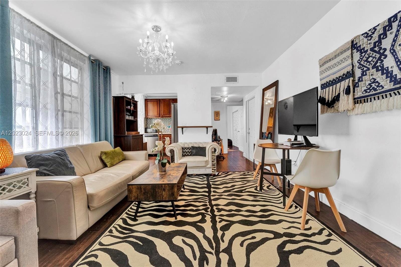 1150 Euclid Avenue 101 — photo 1