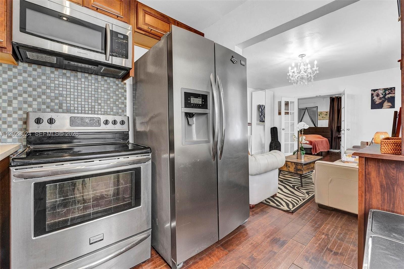1150 Euclid Avenue 101 — photo 4