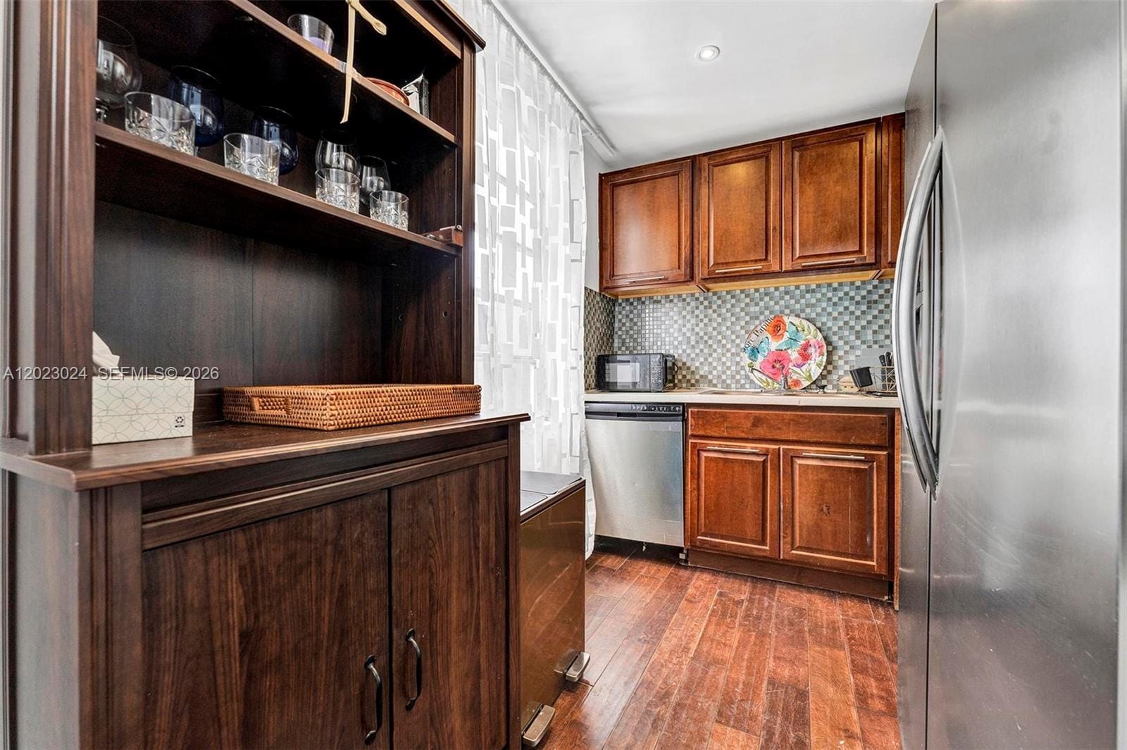 1150 Euclid Avenue 101 — photo 5
