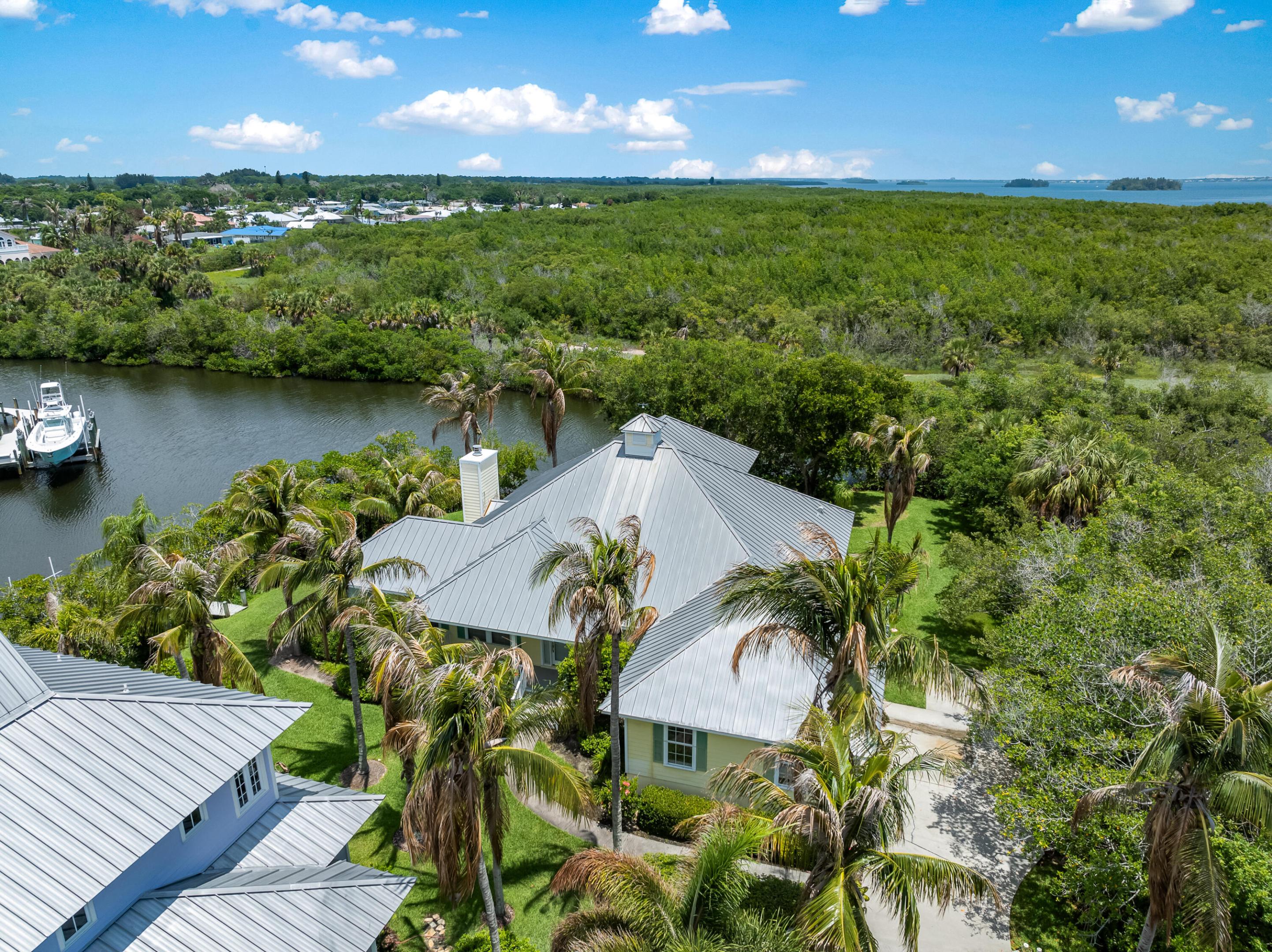 2165 SE 7th Ave Avenue SE, Vero Beach, FL 32962, Vero Beach