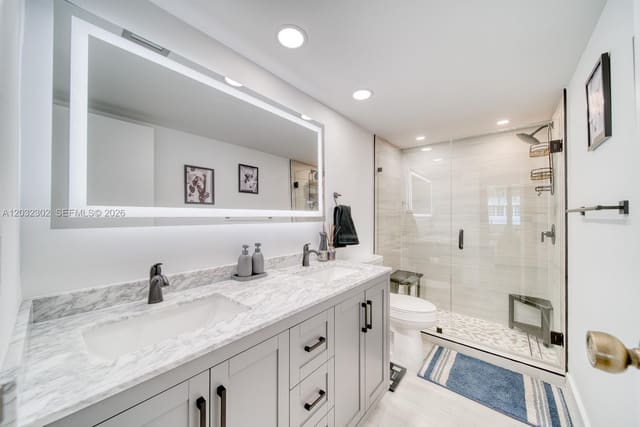 1160 N Federal Highway 213, East Point Towers, Fort Lauderdale, FL