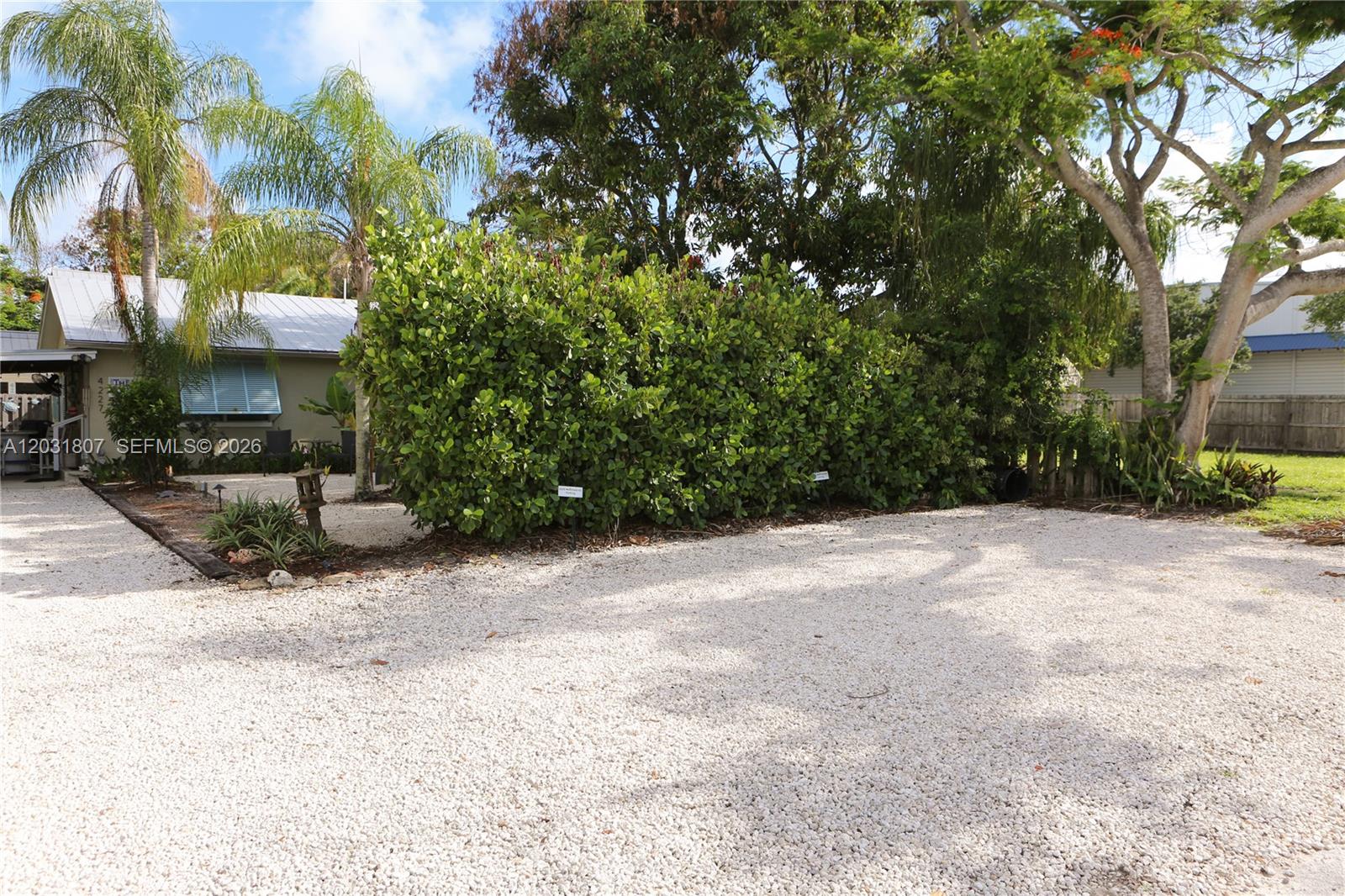 4225 SE Westfield Street — photo 8