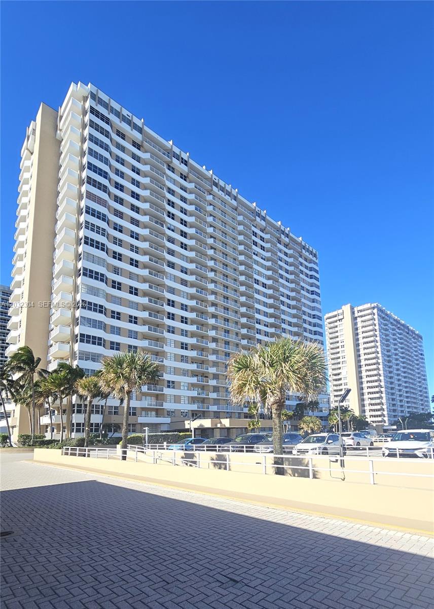 1950 S Ocean Drive 3D, Hallandale Beach, FL 33009, Hallandale Beach
