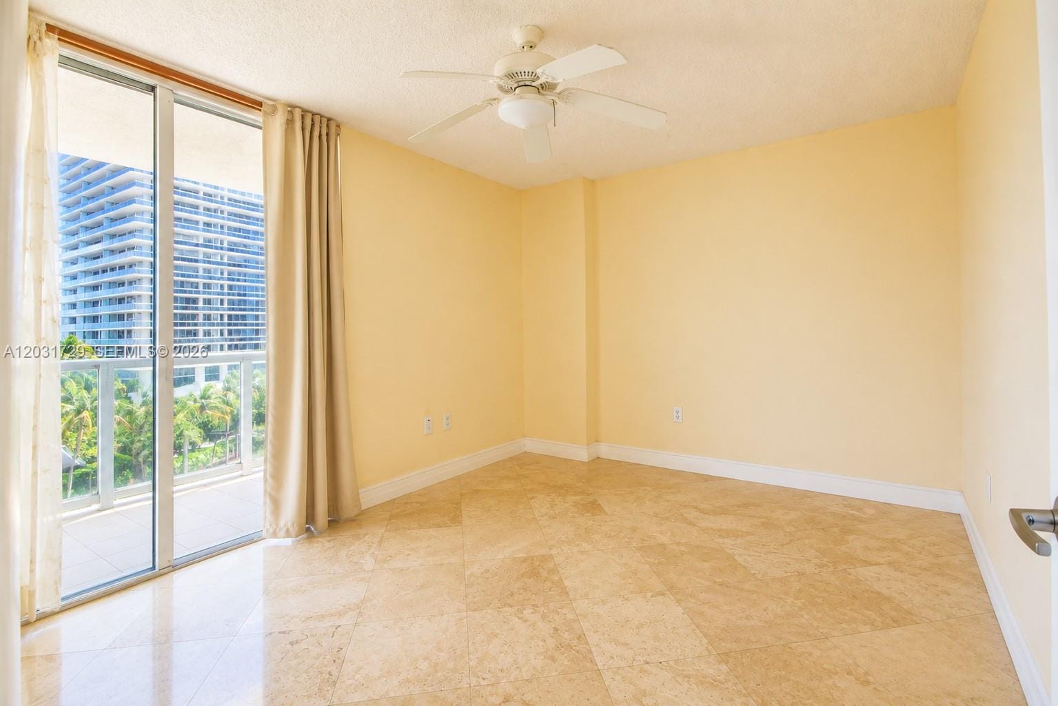 5900 Collins Avenue 601 — photo 10