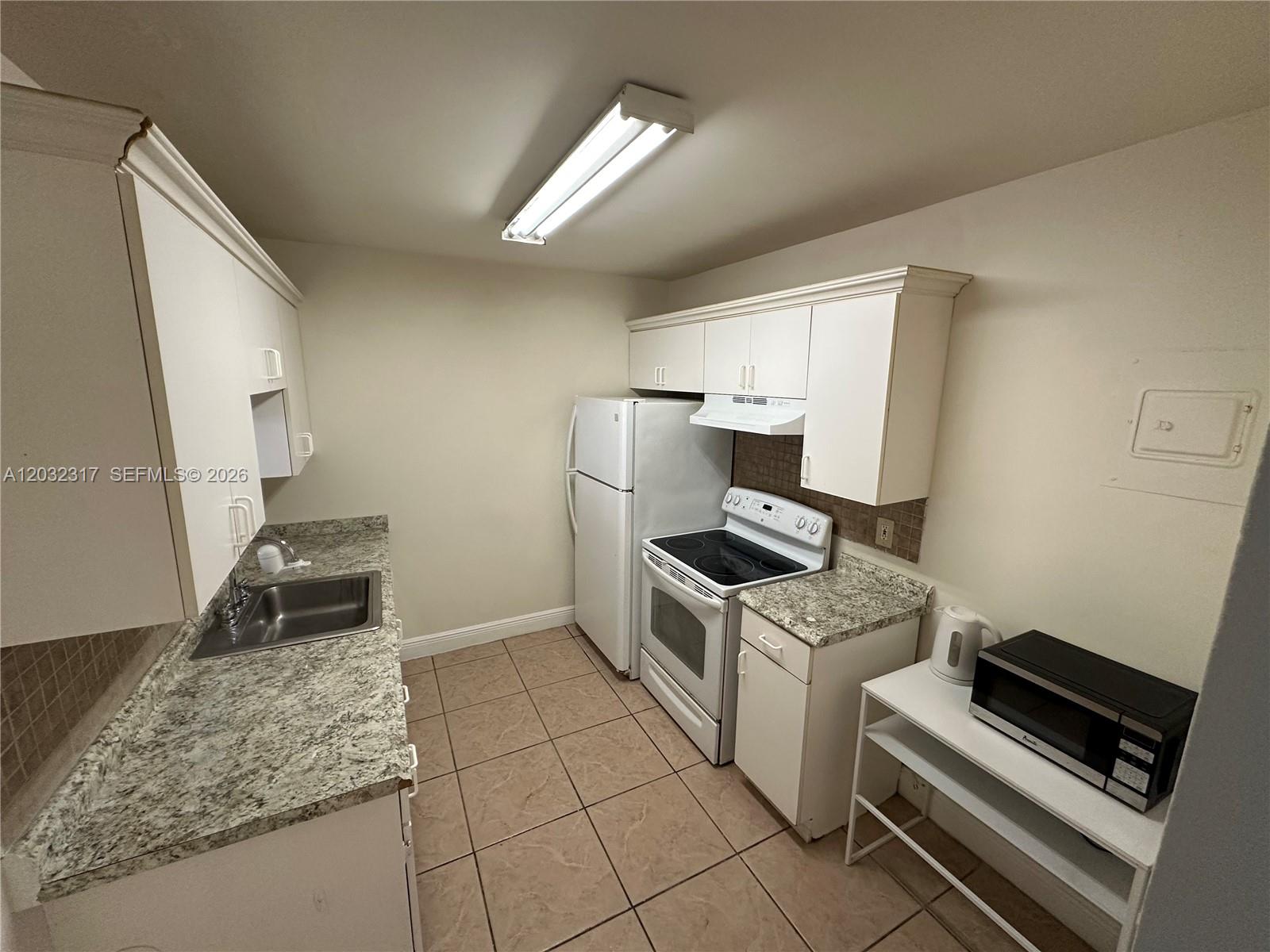 2008 Jackson Street E7, Hollywood, FL 33020, Hollywood