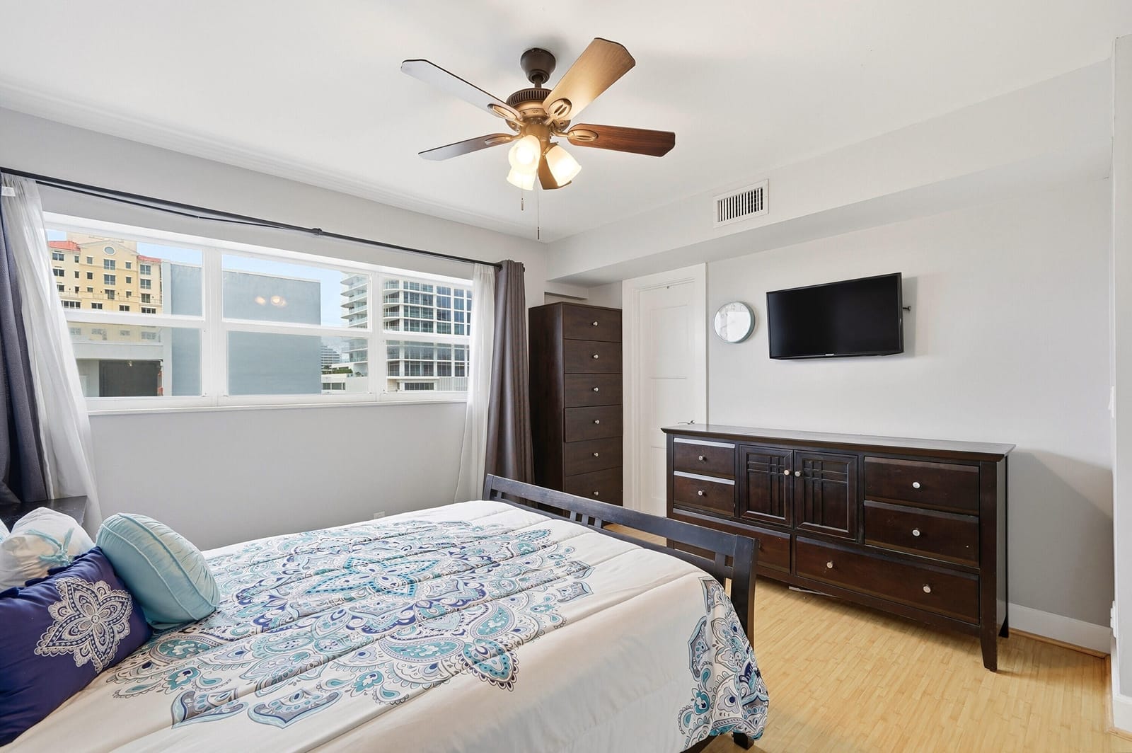 95 N Birch Road 606 — photo 12