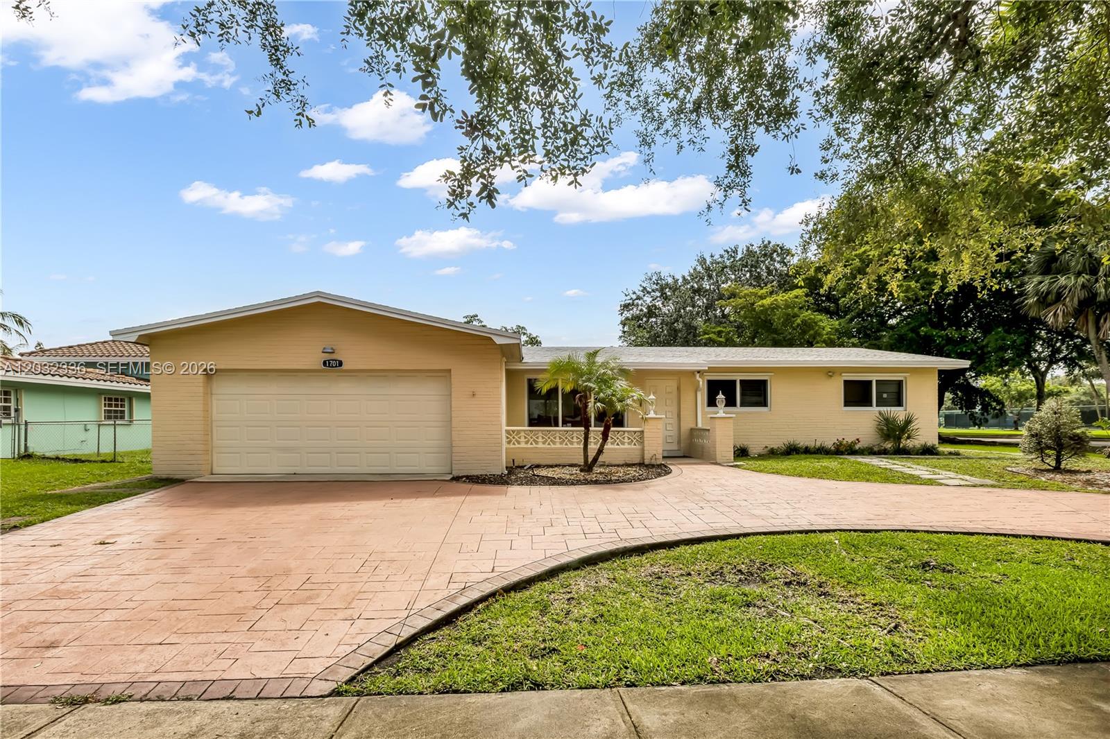 1701 NW 106th Avenue, Pembroke Pines, FL 33026, Pembroke Pines