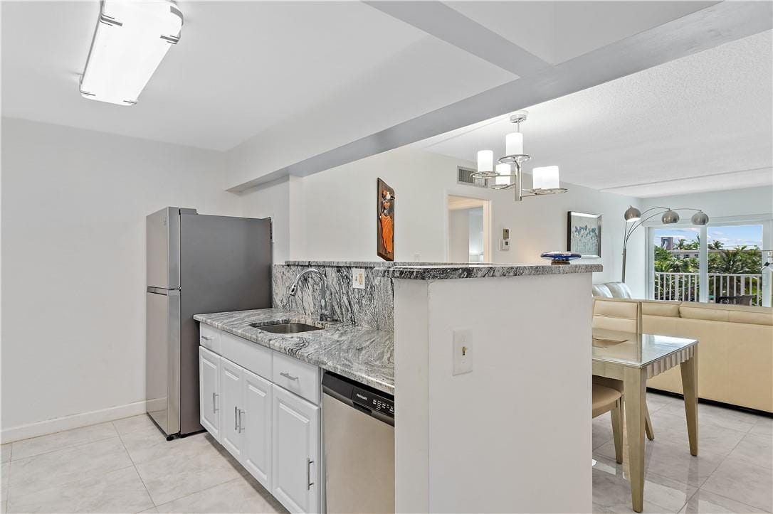 95 N Birch Road 405 — photo 12