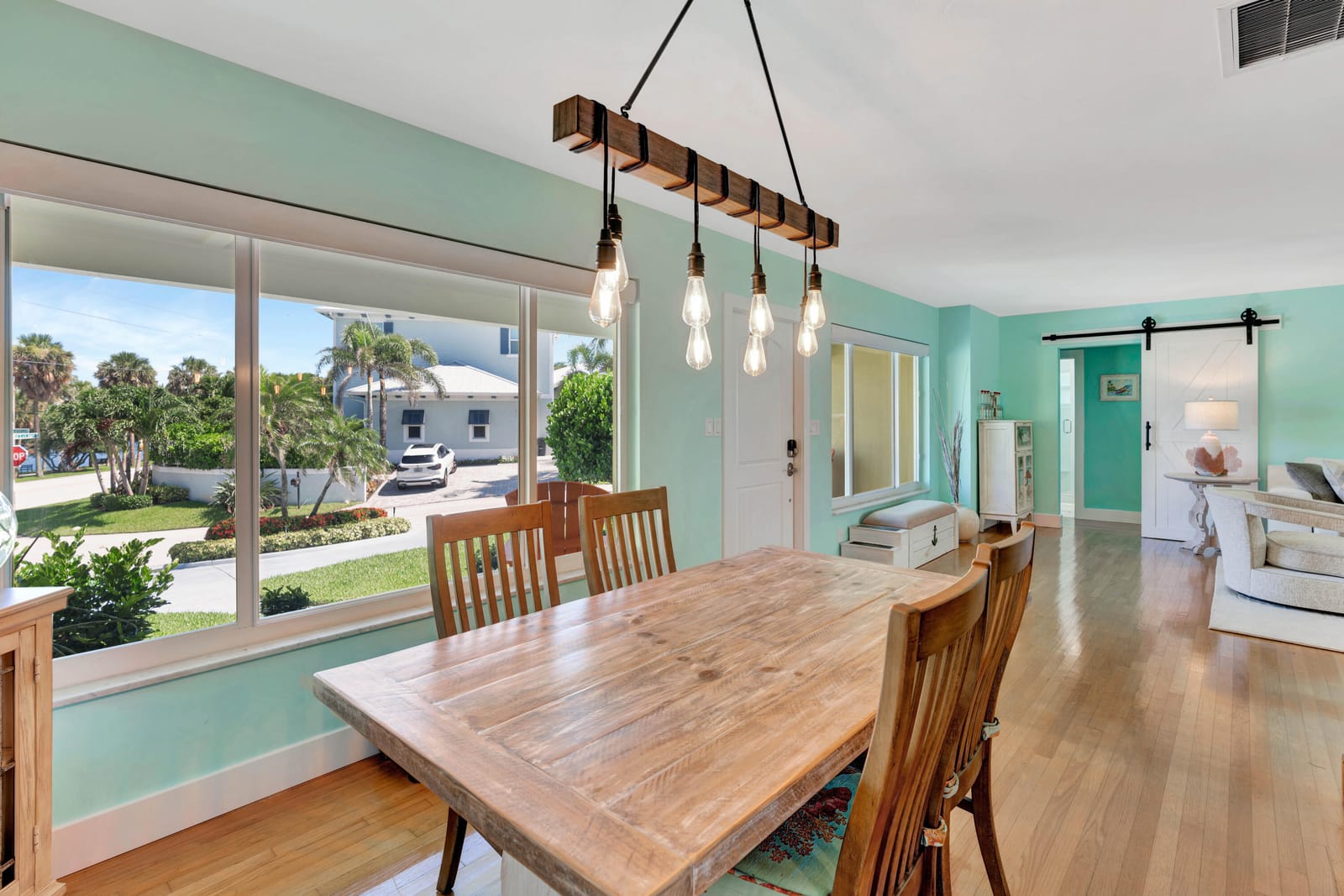 333 Ocean Drive — photo 12