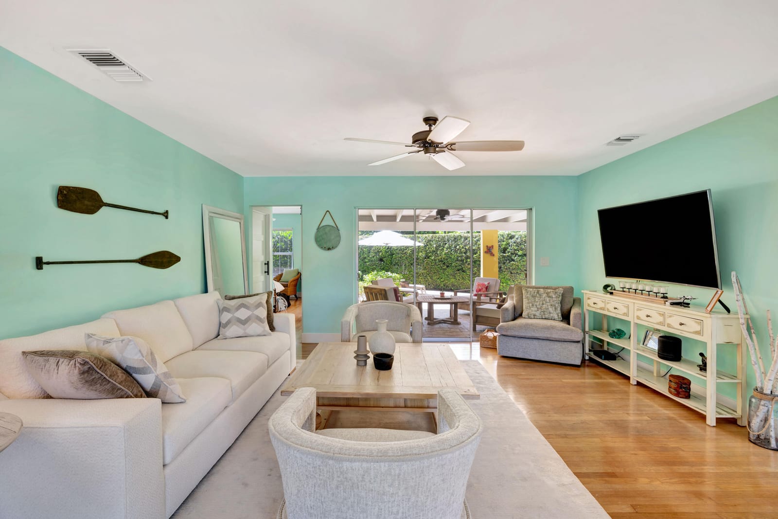 333 Ocean Drive — photo 6
