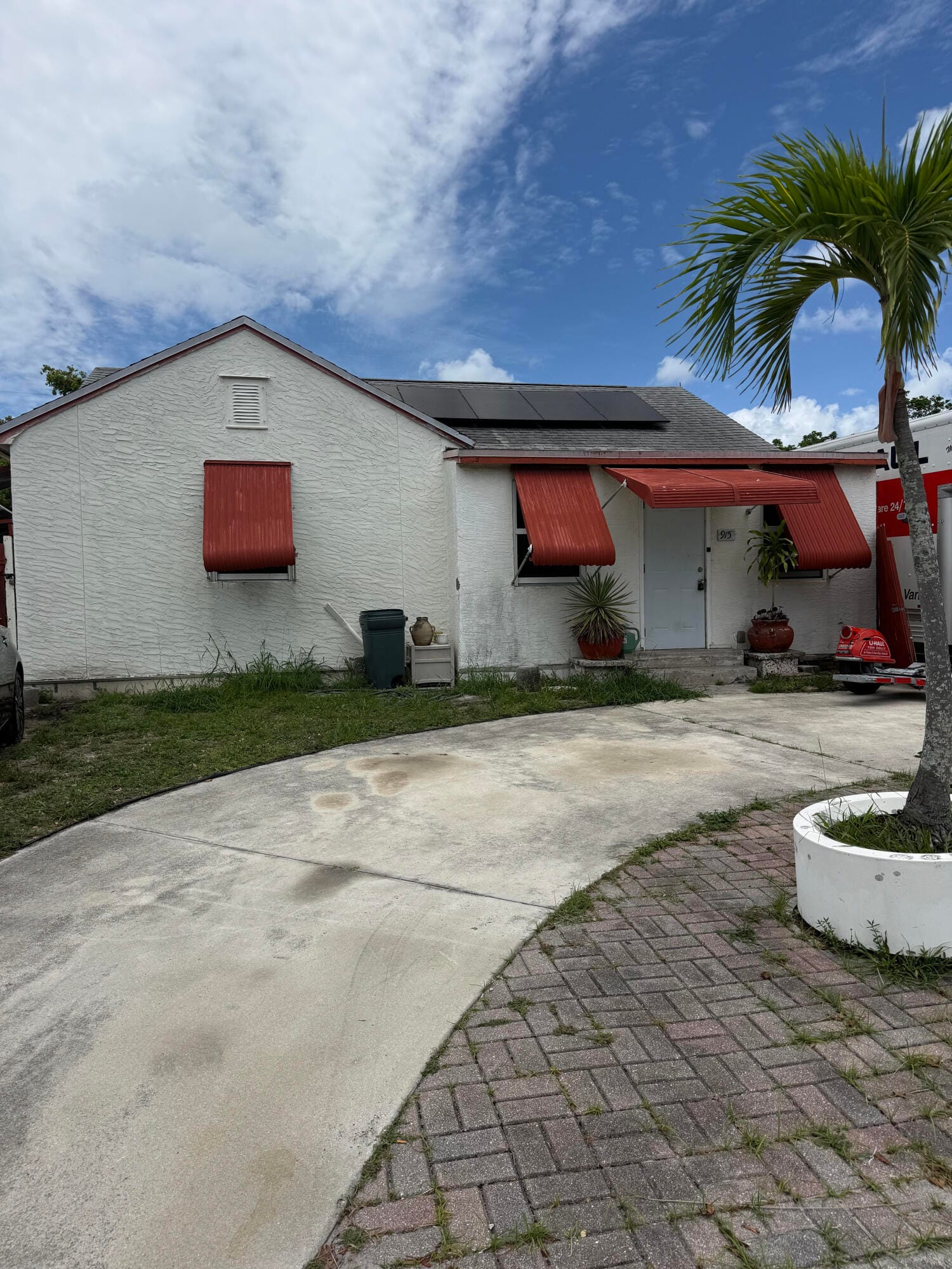 915 N E Street, Lake Worth Beach, FL 33460 photo 2