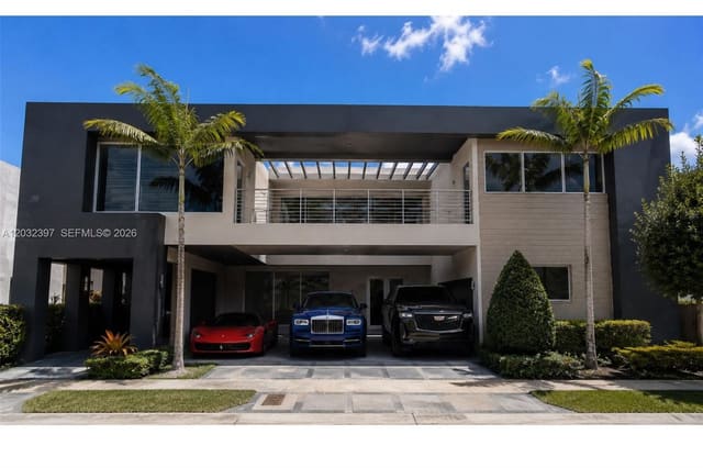 10286 NW 75th Terrace, Doral, FL 33178