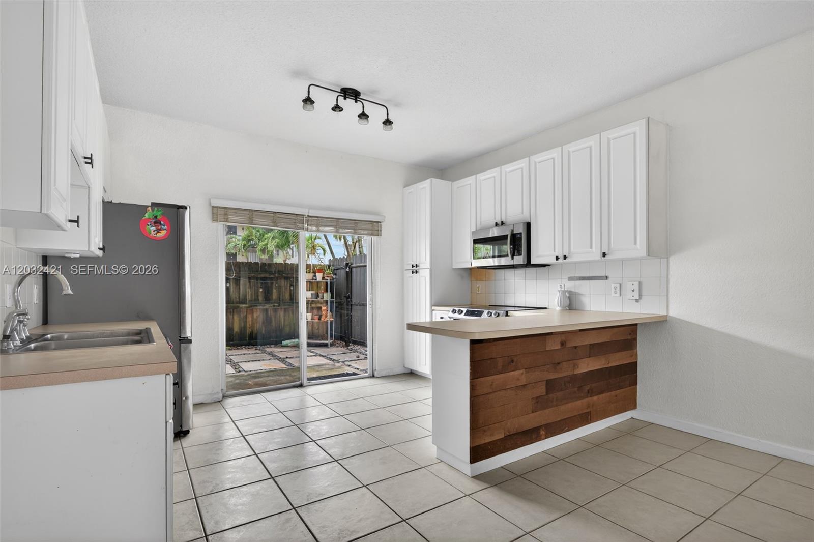 4902 Washington Street 4, Hollywood, FL 33021, Hollywood